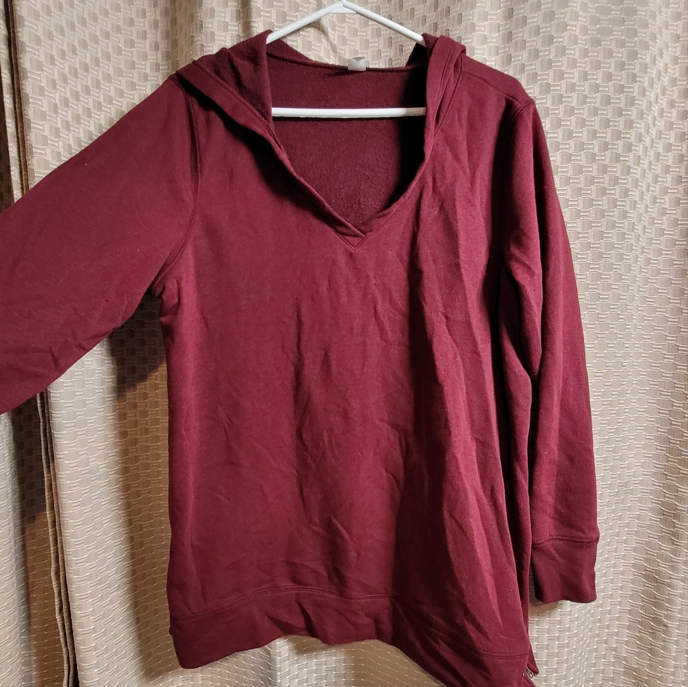 Old Navy women's burgundy sweatshirt, hooded with side zippers